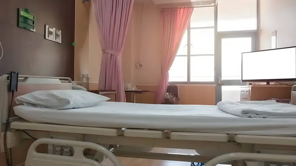 深圳入户关闭_不会唱歌却开演唱会，58岁的郑伊健消费情怀？ 但现个市场美两有中在全世界