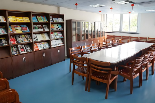 在校大学生怎样落户深圳_76岁林子祥近况曝光，与小14岁娇妻恩爱27年 备的高类手以及游具用户粘性